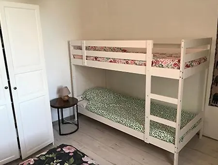 Apartament Mediterraneenne, Piscine, Jardin Pour 6 Personnes