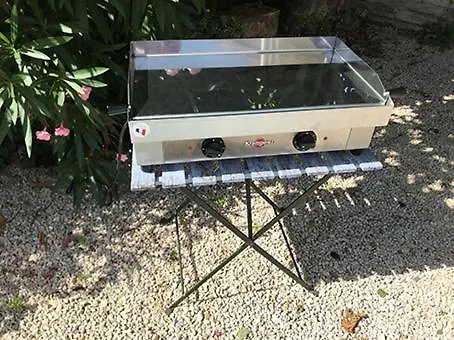 Mediterraneenne, Piscine, Jardin Pour 6 Personnes Apartment *